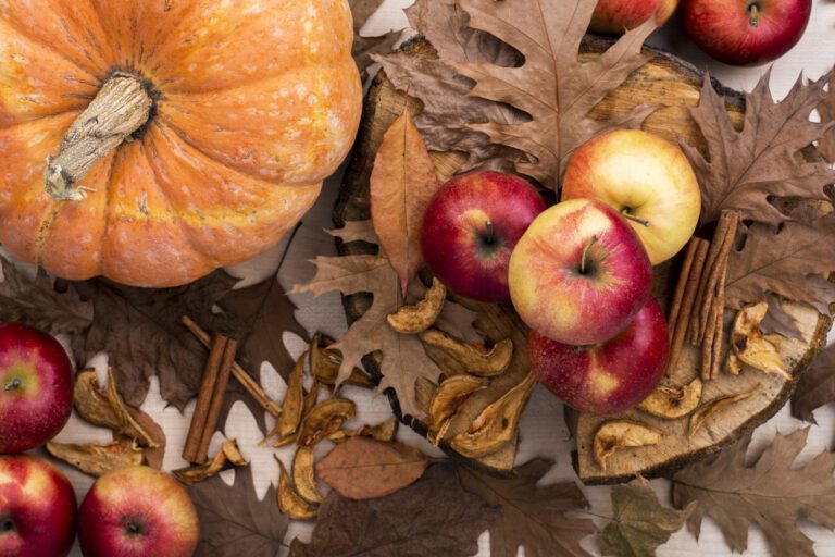 Start your day with Dr. Luis's hormone-healthy baked oatmeal! This apple & pumpkin seed recipe supports blood sugar balance and is perfect for fall.
