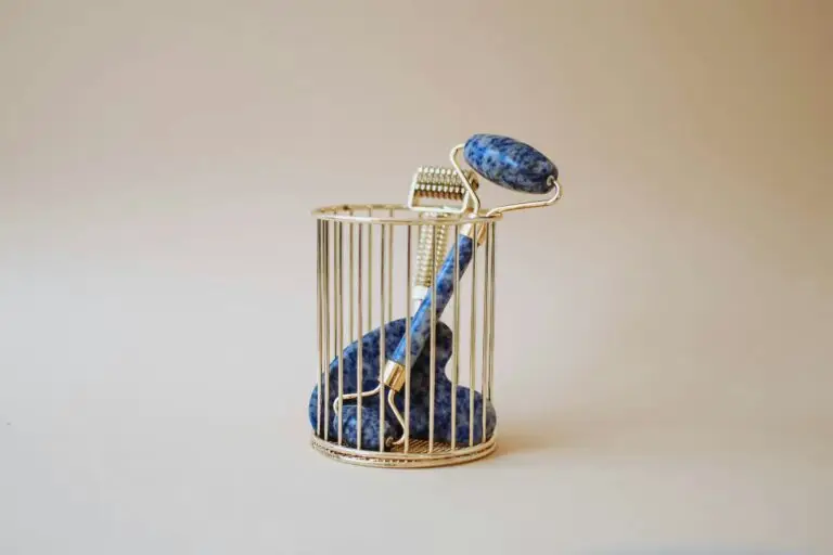 Waking up with a puffy, swollen face? Dr. Jennifer Luis explains the science behind the viral "Cortisol Face" trend and how to actually heal your adrenals.