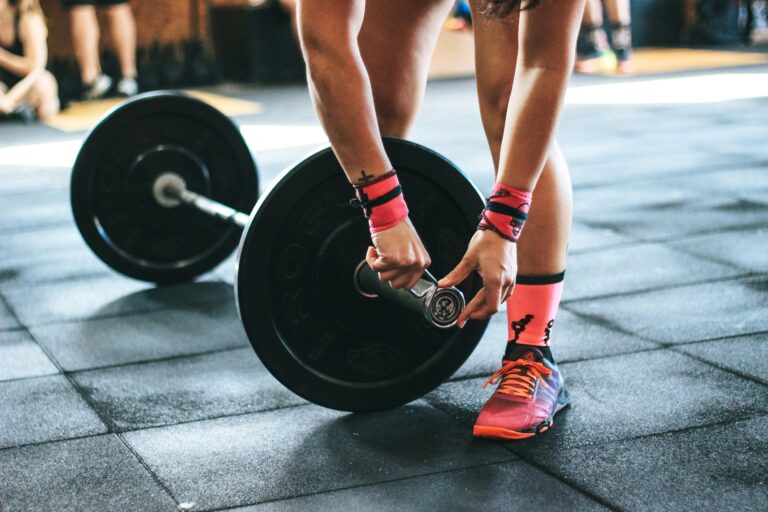 Stop doing endless cardio. Dr. Jennifer Luis explains why building muscle is the ultimate hormone therapy for insulin resistance, menopause, and longevity.